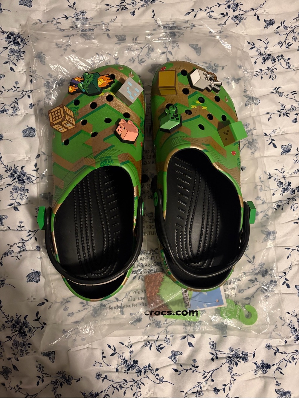 Minecraft Crocs Size Men's 7/Women's 9
